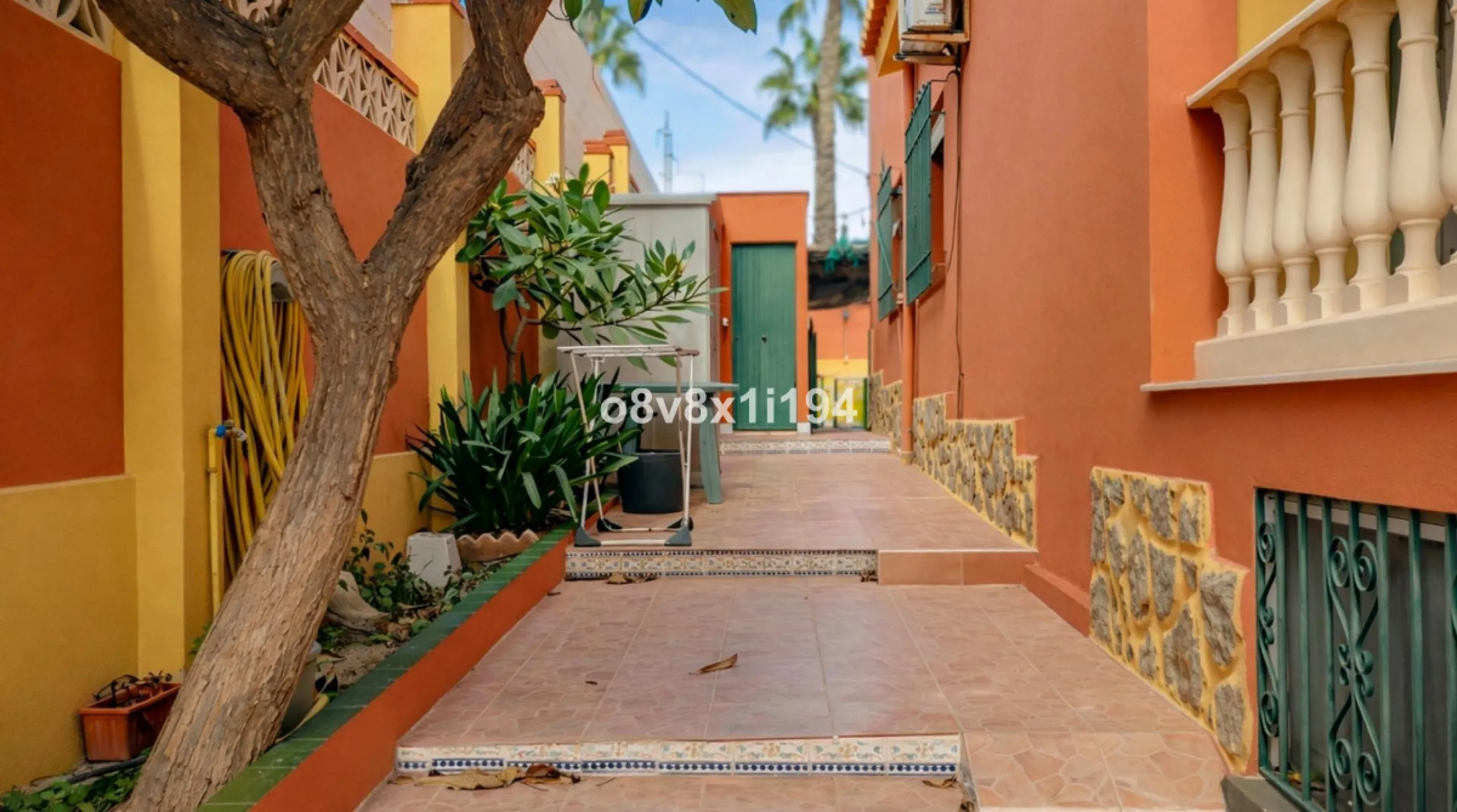 House - Detached Villa в продаже в Rincón de la Victoria, Málaga. В доме 11 спален и 5 ванных комнат. Площадь дома 432 м². Площадь участка 695 м²