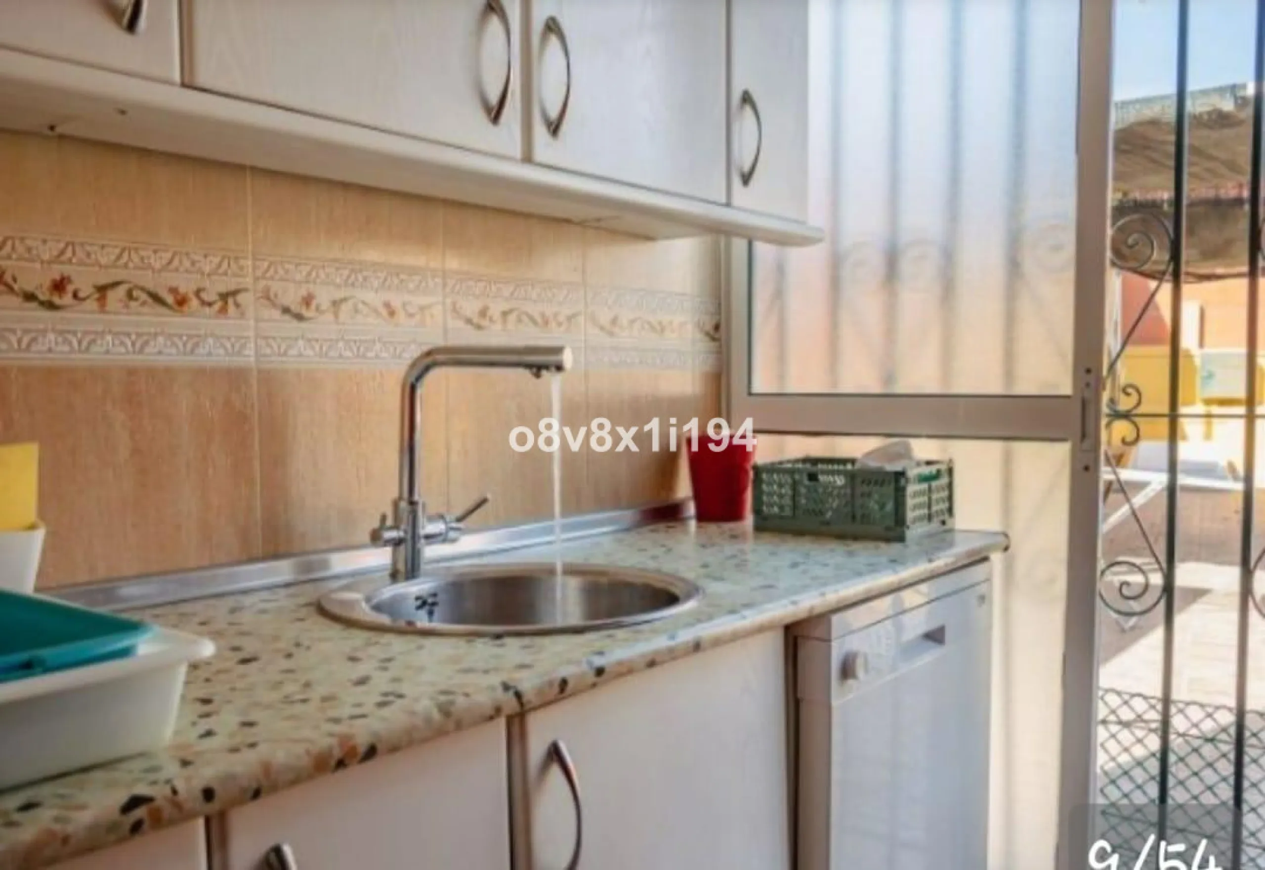 House - Detached Villa в продаже в Rincón de la Victoria, Málaga. В доме 11 спален и 5 ванных комнат. Площадь дома 432 м². Площадь участка 695 м²