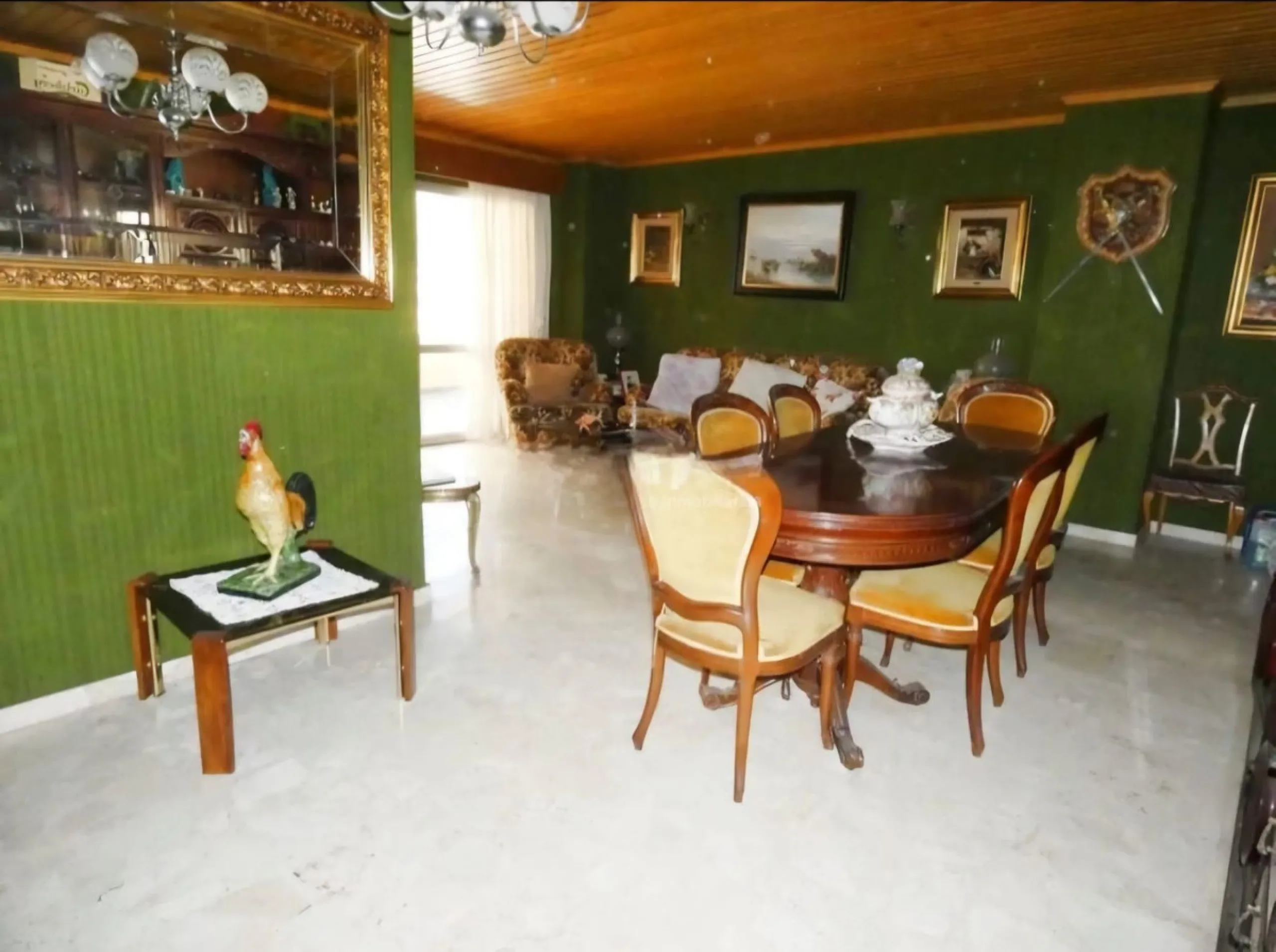 Apartment - Middle Floor Apartment в продаже в Málaga, Málaga. В доме 5 спален и 3 ванных комнат. Площадь дома 194 м²