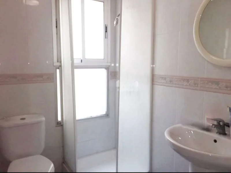 Apartment - Middle Floor Apartment в продаже в Málaga, Málaga. В доме 5 спален и 3 ванных комнат. Площадь дома 194 м²