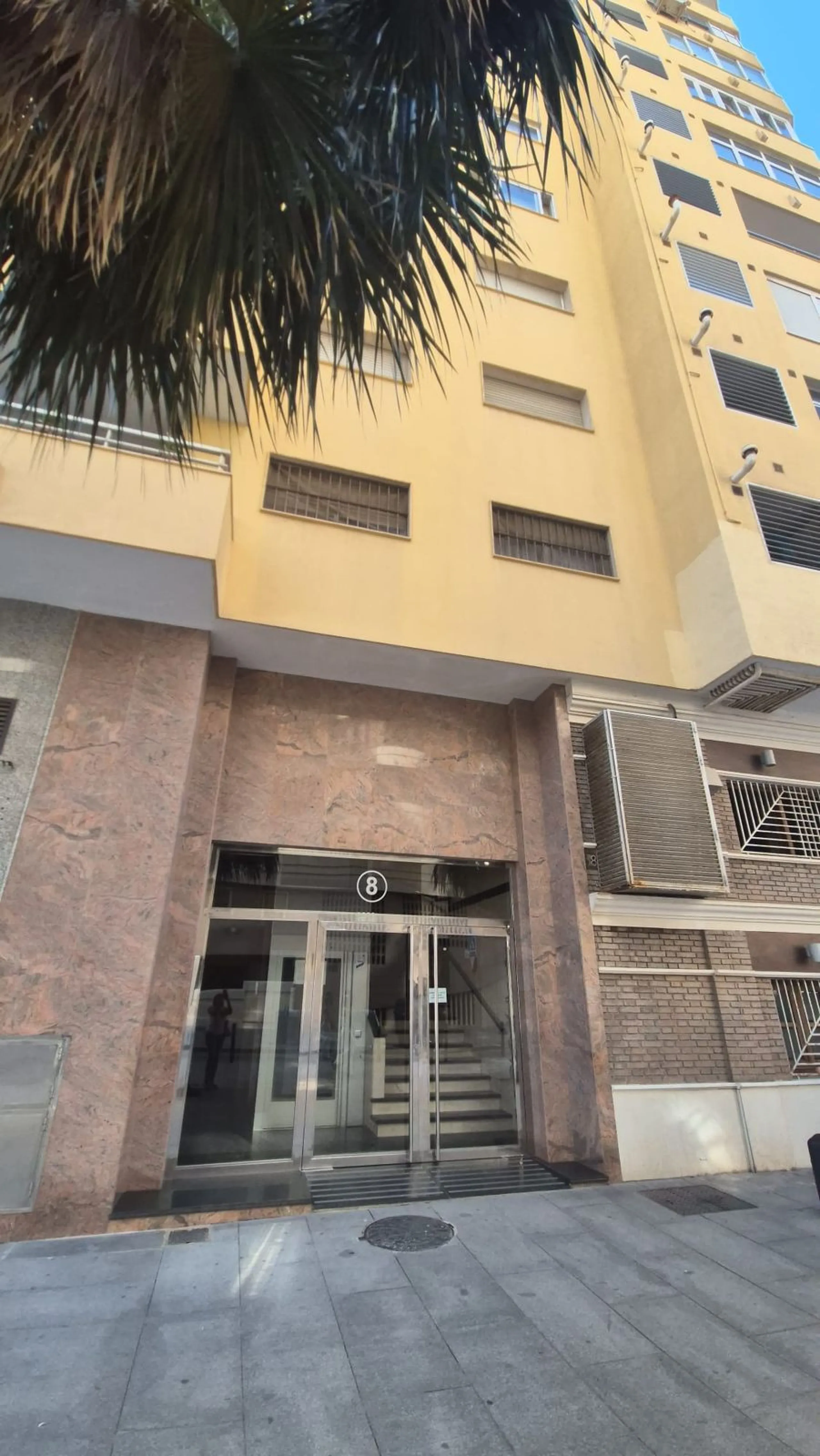 Apartment - Middle Floor Apartment в продаже в Málaga, Málaga. В доме 5 спален и 3 ванных комнат. Площадь дома 194 м²