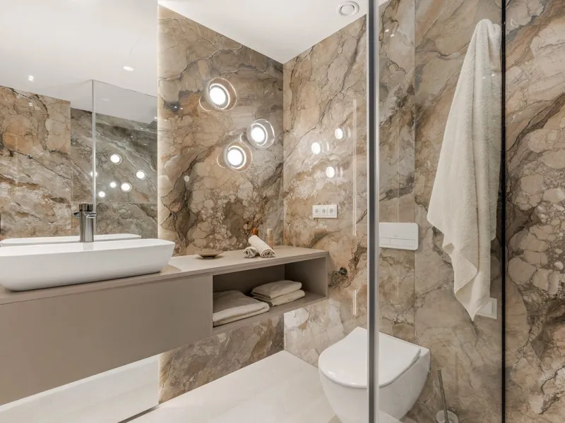 Apartment - Penthouse Duplex в продаже в Estepona, Málaga. В доме 3 спален и 3 ванных комнат. Площадь дома 154 м²