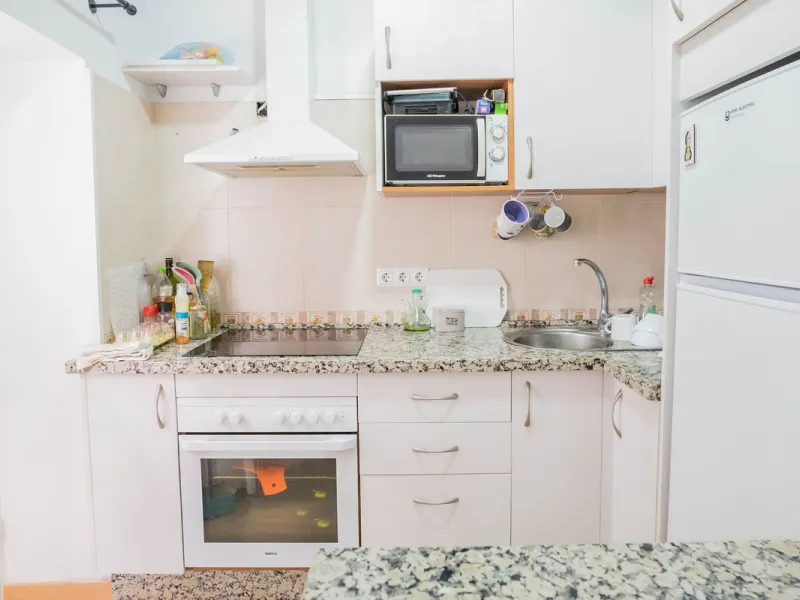 House - Townhouse в продаже в Marbella, Málaga. В доме 6 спален и 4 ванных комнат. Площадь дома 431 м²