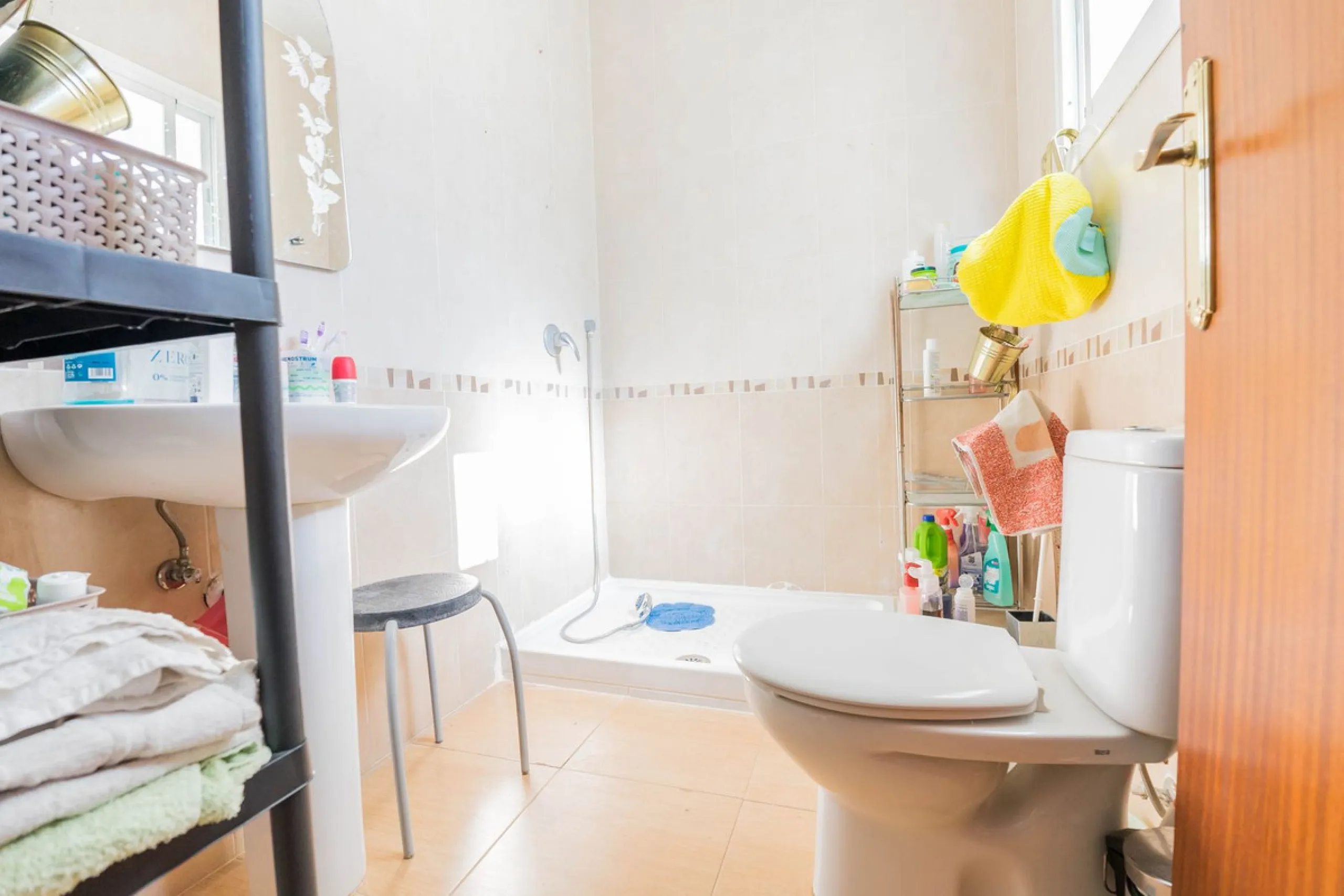 House - Townhouse в продаже в Marbella, Málaga. В доме 6 спален и 4 ванных комнат. Площадь дома 431 м²
