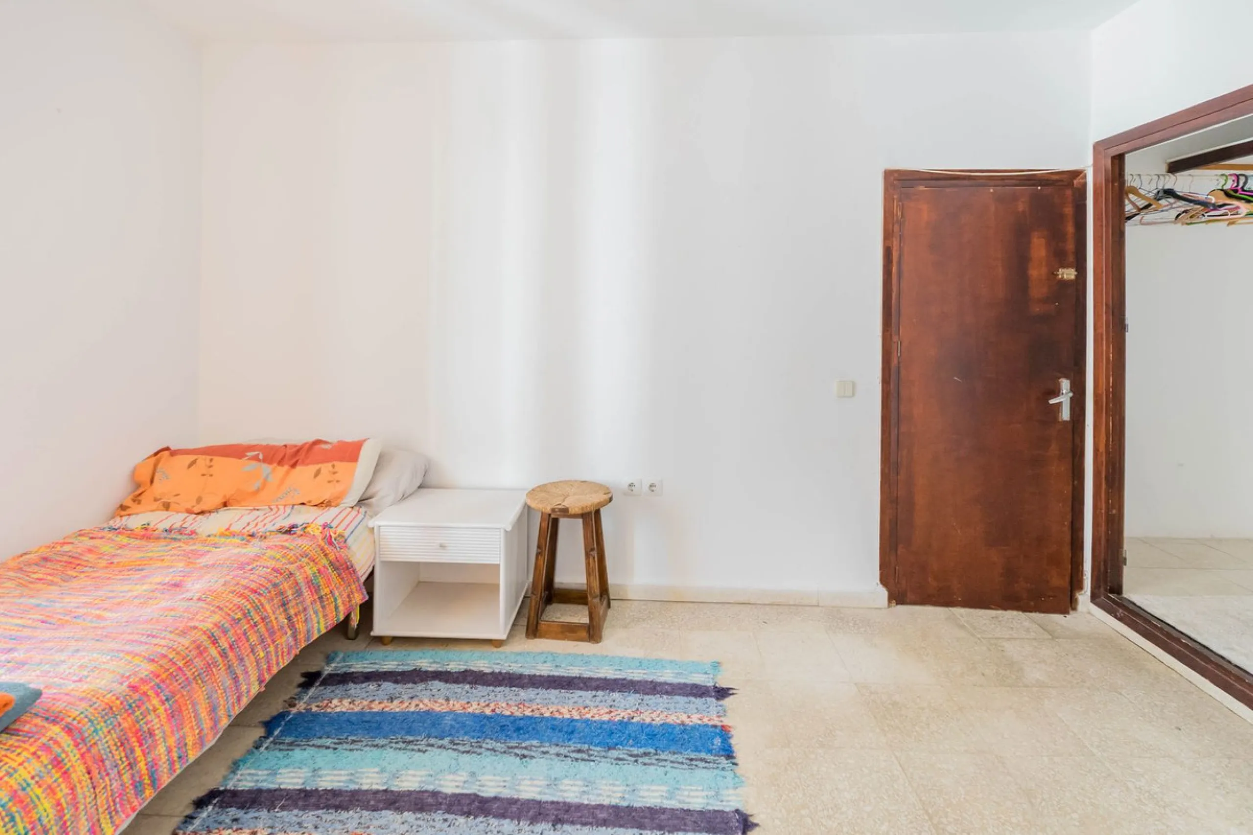 House - Townhouse в продаже в Marbella, Málaga. В доме 6 спален и 4 ванных комнат. Площадь дома 431 м²