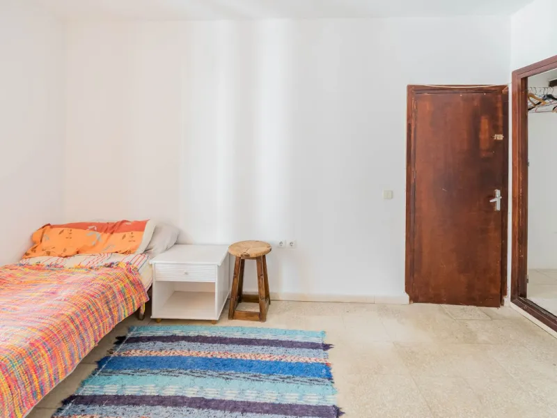 House - Townhouse в продаже в Marbella, Málaga. В доме 6 спален и 4 ванных комнат. Площадь дома 431 м²