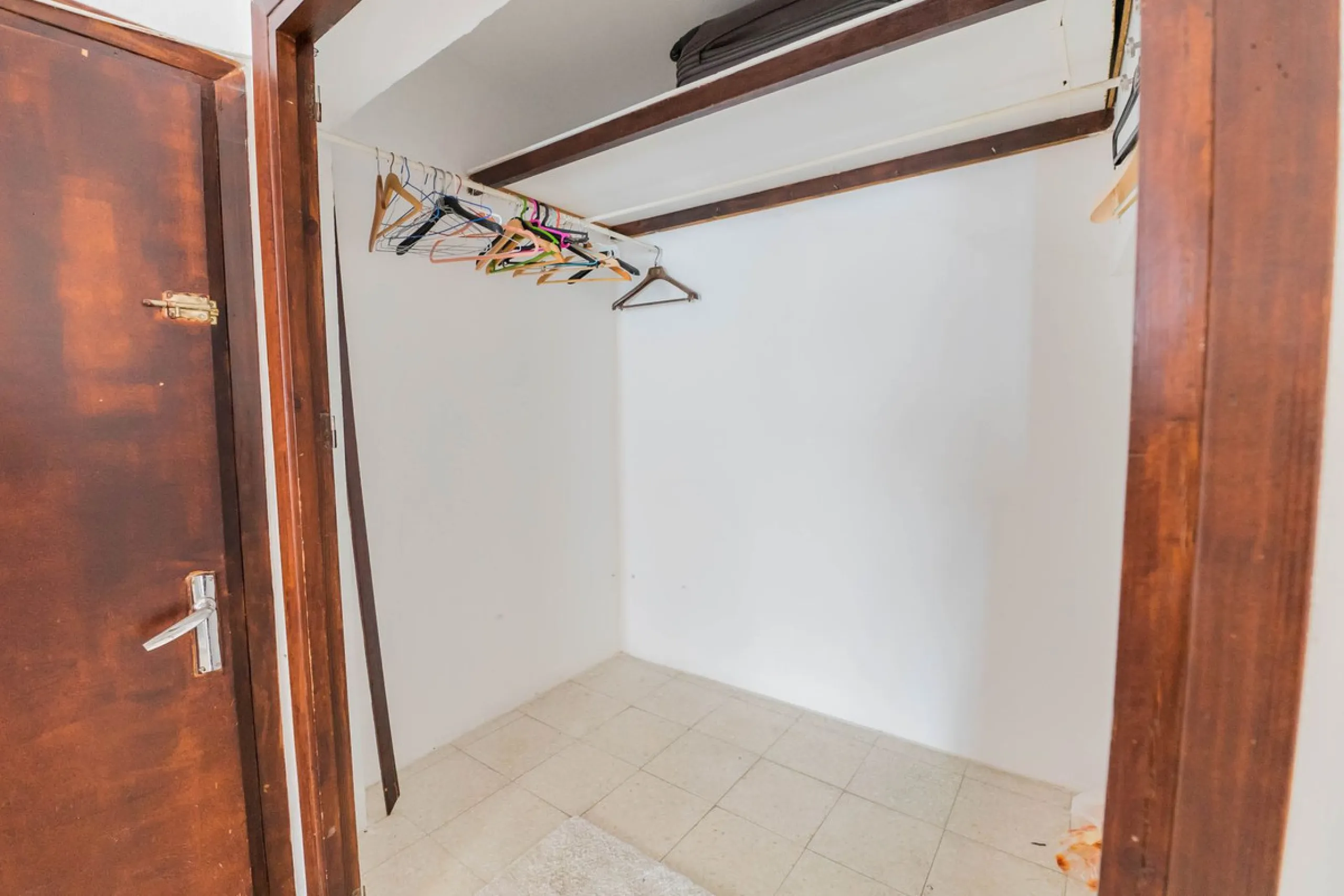 House - Townhouse в продаже в Marbella, Málaga. В доме 6 спален и 4 ванных комнат. Площадь дома 431 м²