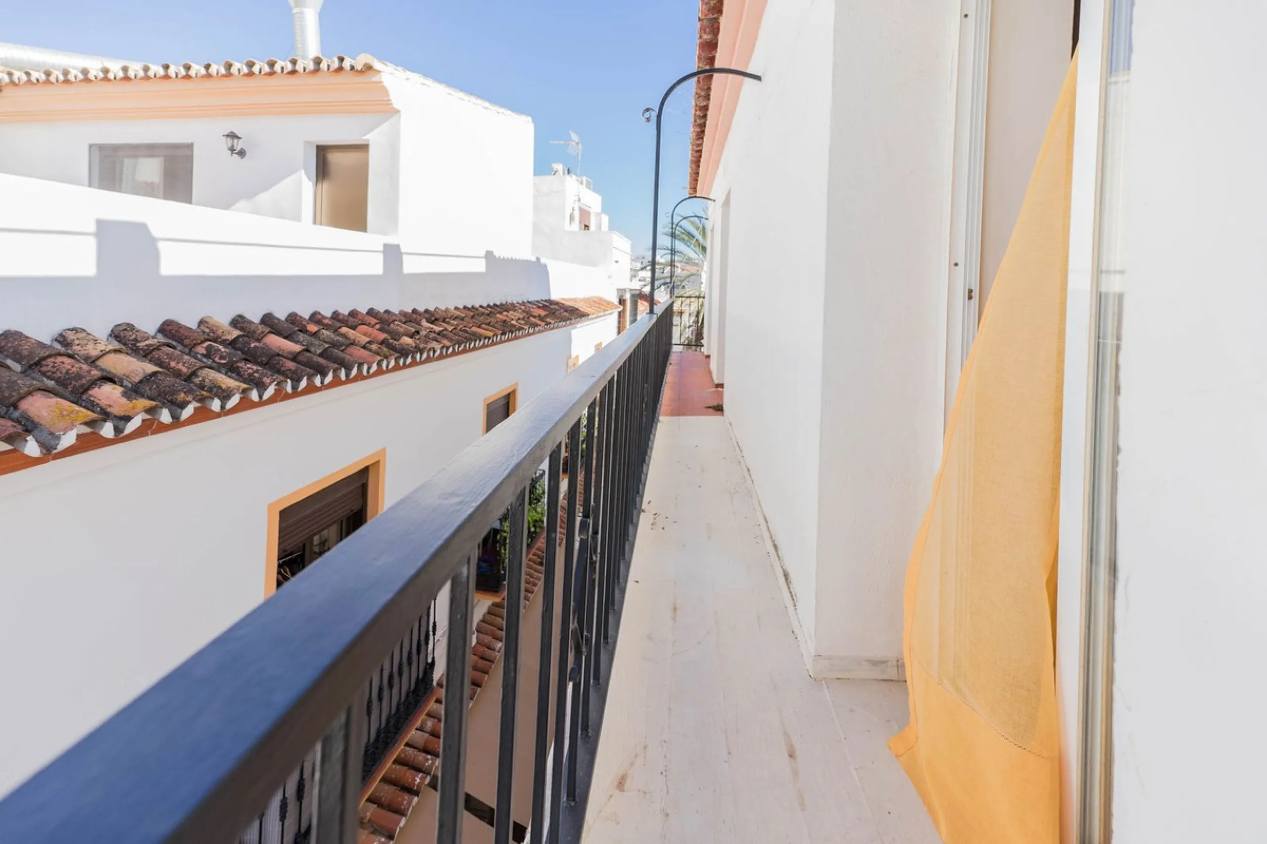 House - Townhouse в продаже в Marbella, Málaga. В доме 6 спален и 4 ванных комнат. Площадь дома 431 м²