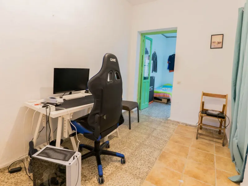 House - Townhouse в продаже в Marbella, Málaga. В доме 6 спален и 4 ванных комнат. Площадь дома 431 м²