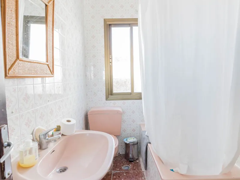 House - Townhouse в продаже в Marbella, Málaga. В доме 6 спален и 4 ванных комнат. Площадь дома 431 м²