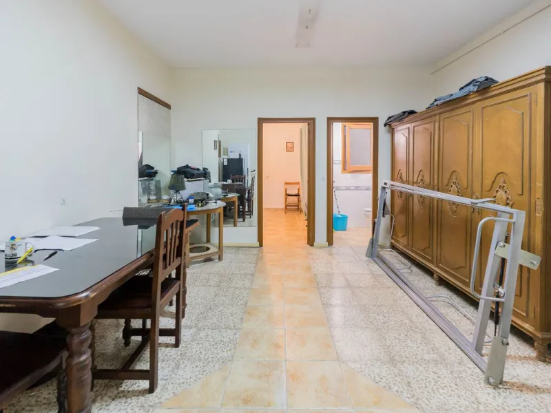 House - Townhouse в продаже в Marbella, Málaga. В доме 6 спален и 4 ванных комнат. Площадь дома 431 м²