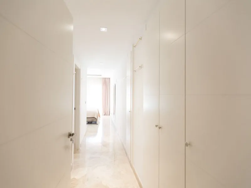 Luxury 2-Bedroom Ground Floor Apartment in Alminar de Marbella – La Cerquilla, Nueva Andalucía