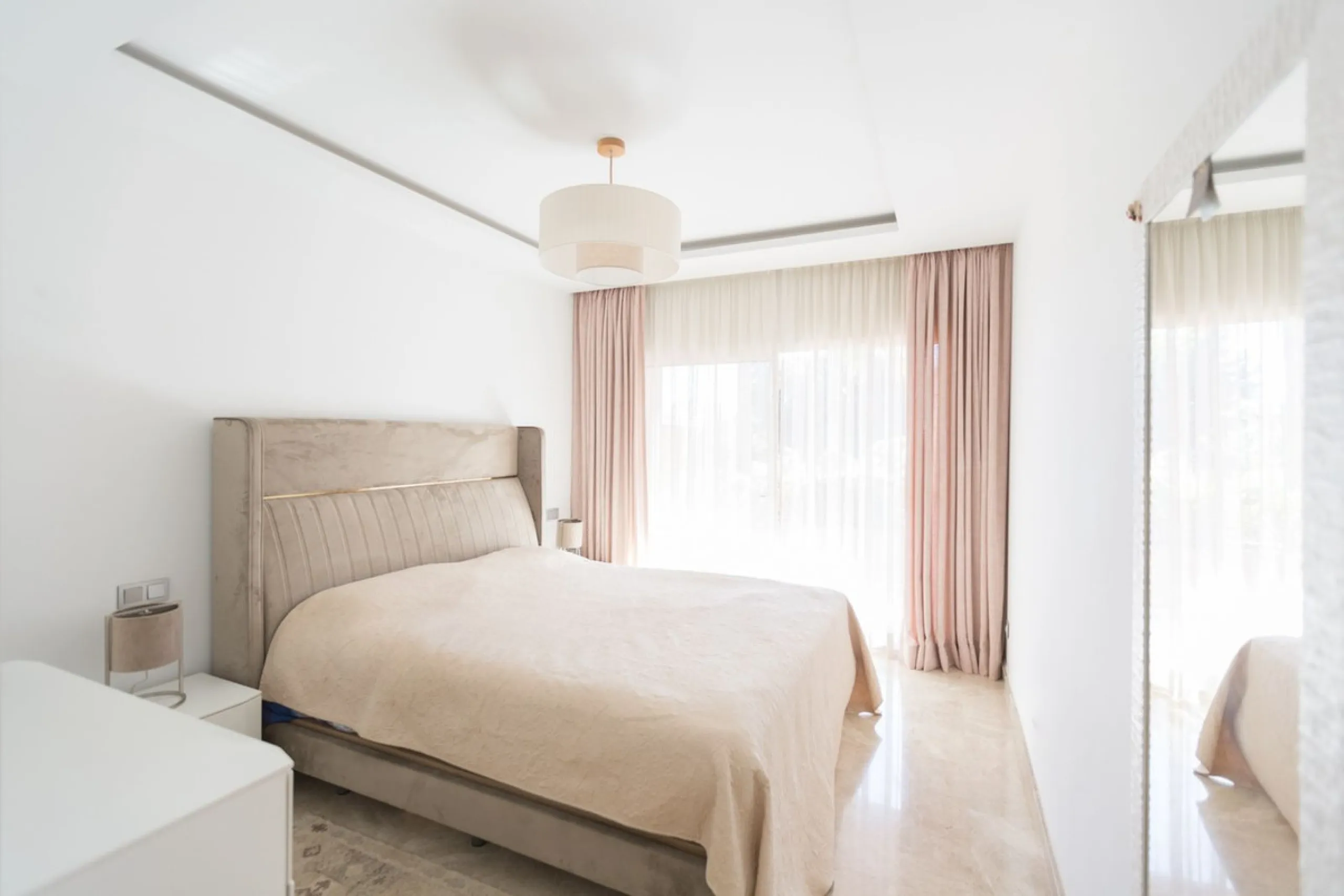 Luxury 2-Bedroom Ground Floor Apartment in Alminar de Marbella – La Cerquilla, Nueva Andalucía