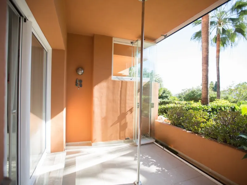 Luxury 2-Bedroom Ground Floor Apartment in Alminar de Marbella – La Cerquilla, Nueva Andalucía