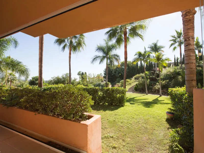 Luxury 2-Bedroom Ground Floor Apartment in Alminar de Marbella – La Cerquilla, Nueva Andalucía