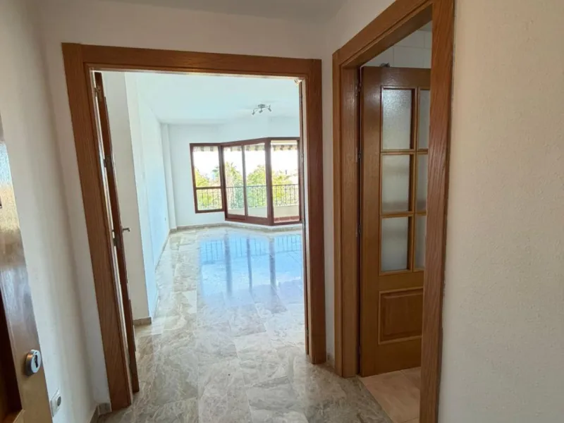 APARTMENT WITH DIRECT SEA VIEWS!