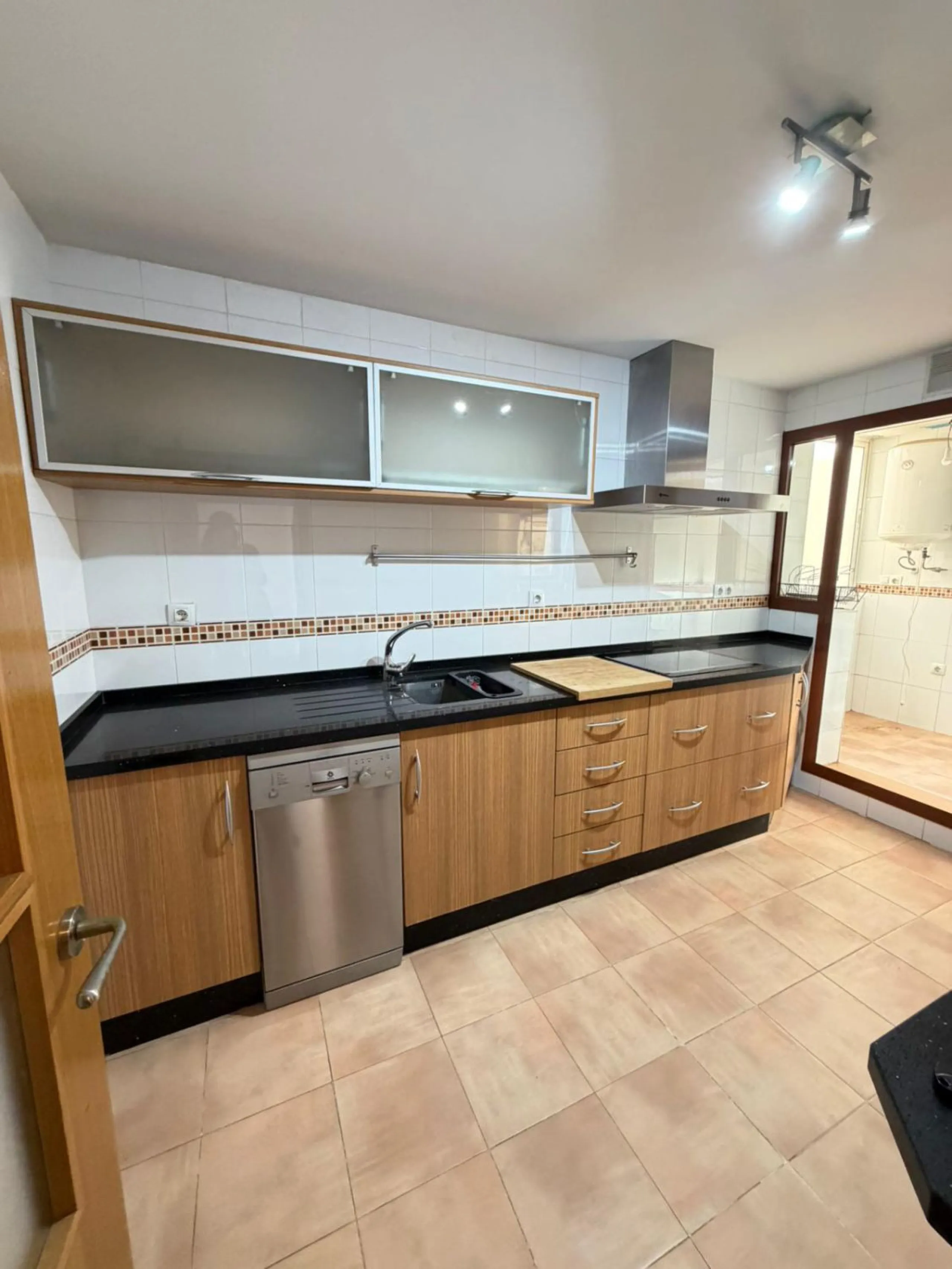 APARTMENT WITH DIRECT SEA VIEWS!