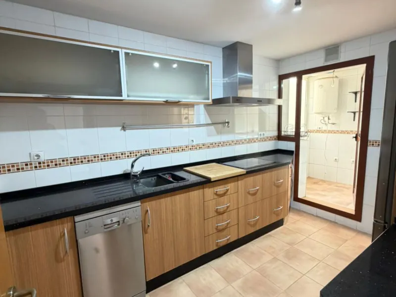 APARTMENT WITH DIRECT SEA VIEWS!