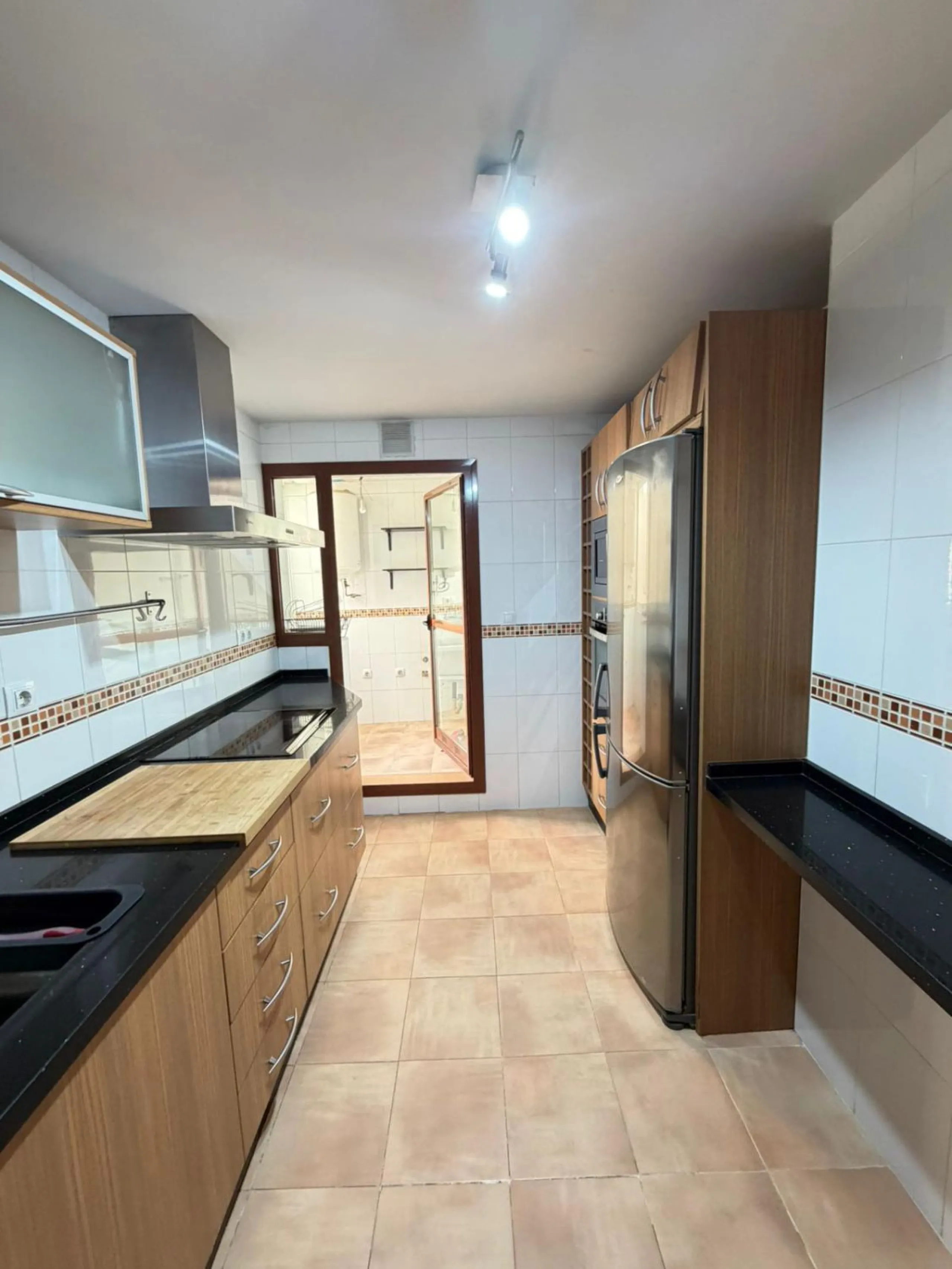 APARTMENT WITH DIRECT SEA VIEWS!