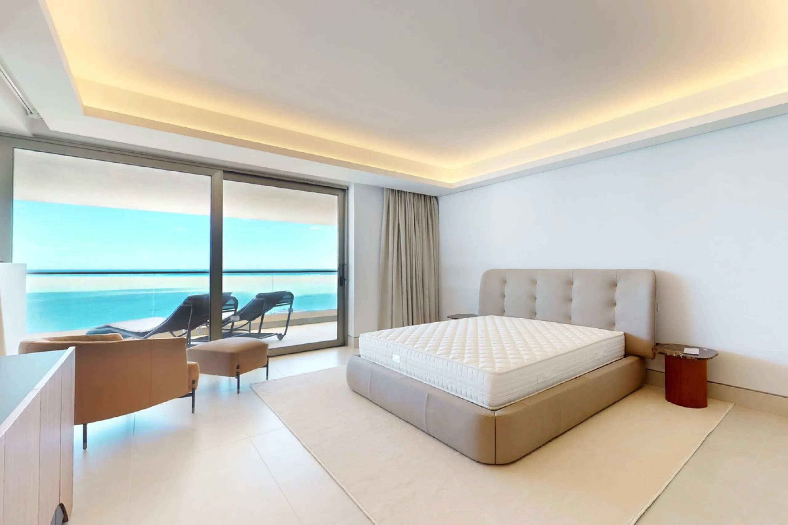 Apartment - Top Floor Apartment в продаже в Málaga, Málaga. В доме 4 спален и 4 ванных комнат. Площадь дома 370 м²
