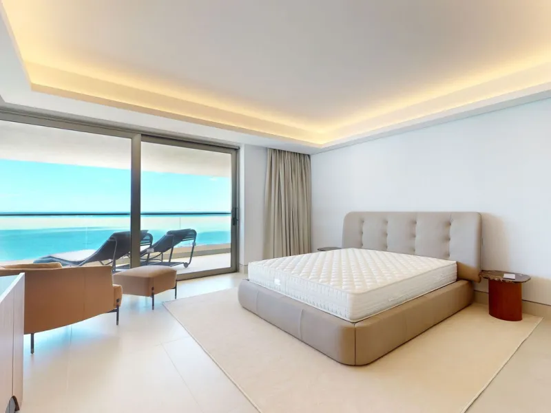 Apartment - Top Floor Apartment в продаже в Málaga, Málaga. В доме 4 спален и 4 ванных комнат. Площадь дома 370 м²