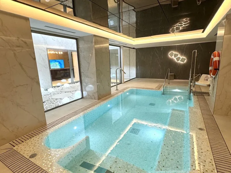 Apartment - Top Floor Apartment в продаже в Málaga, Málaga. В доме 4 спален и 4 ванных комнат. Площадь дома 370 м²