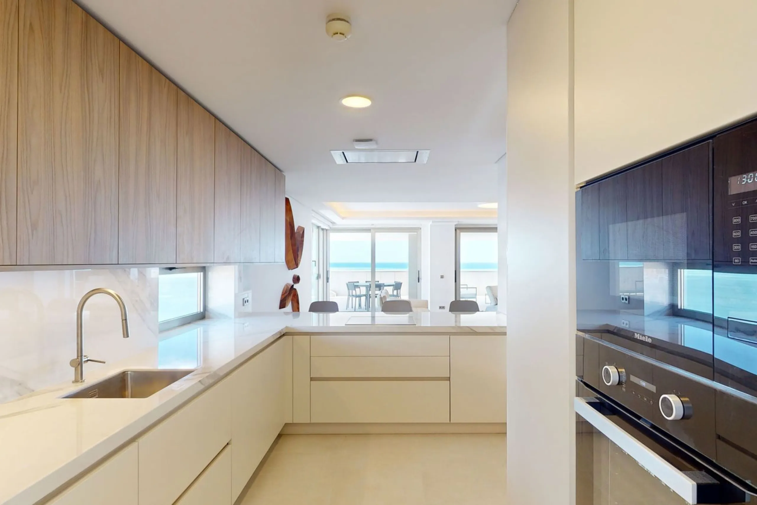 Apartment - Top Floor Apartment в продаже в Málaga, Málaga. В доме 4 спален и 4 ванных комнат. Площадь дома 370 м²