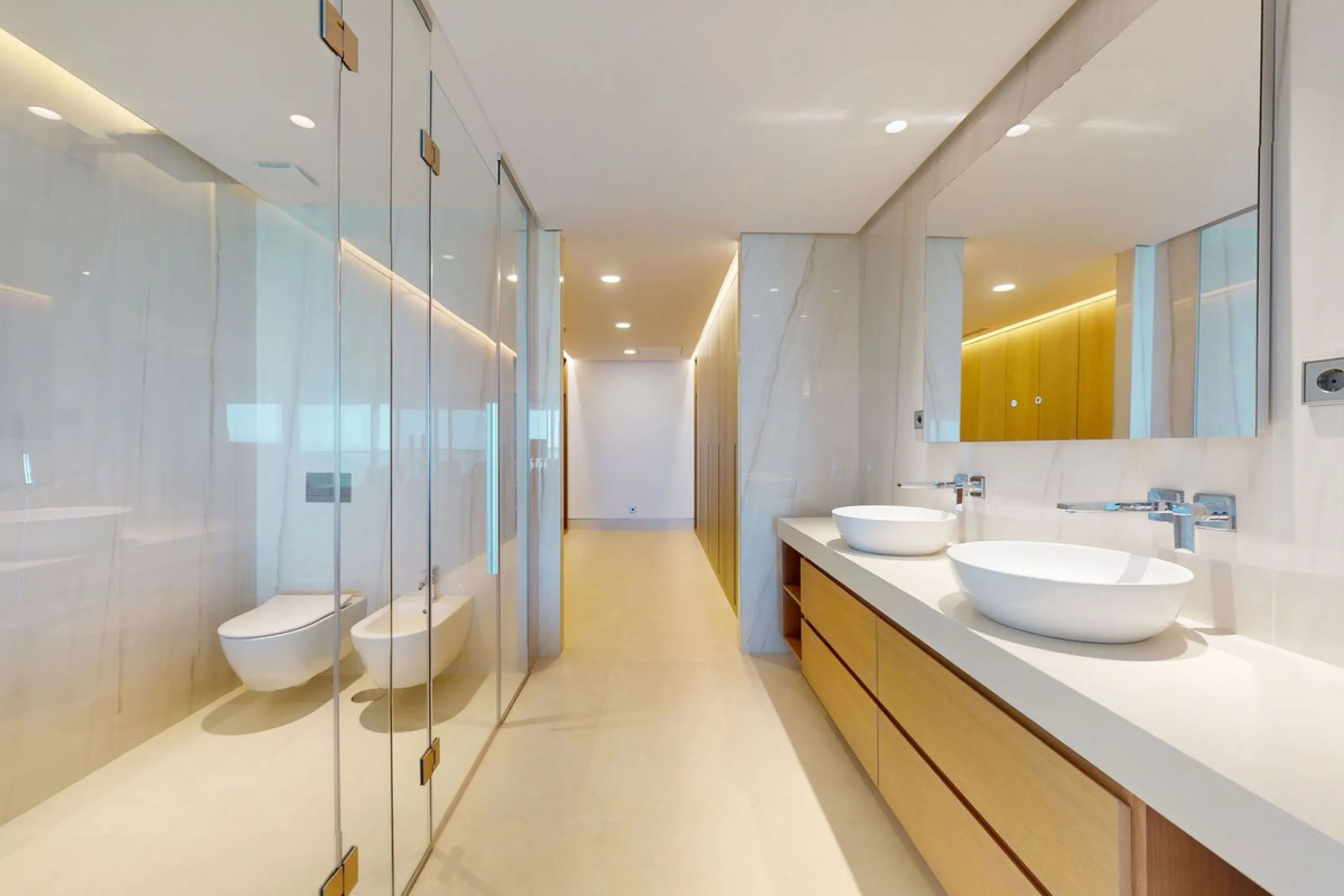 Apartment - Top Floor Apartment в продаже в Málaga, Málaga. В доме 4 спален и 4 ванных комнат. Площадь дома 370 м²