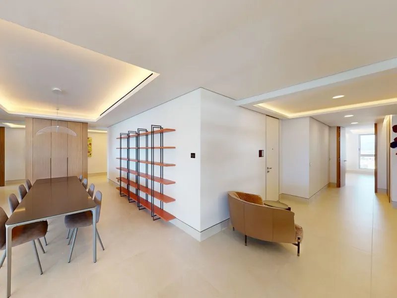 Apartment - Top Floor Apartment в продаже в Málaga, Málaga. В доме 4 спален и 4 ванных комнат. Площадь дома 370 м²