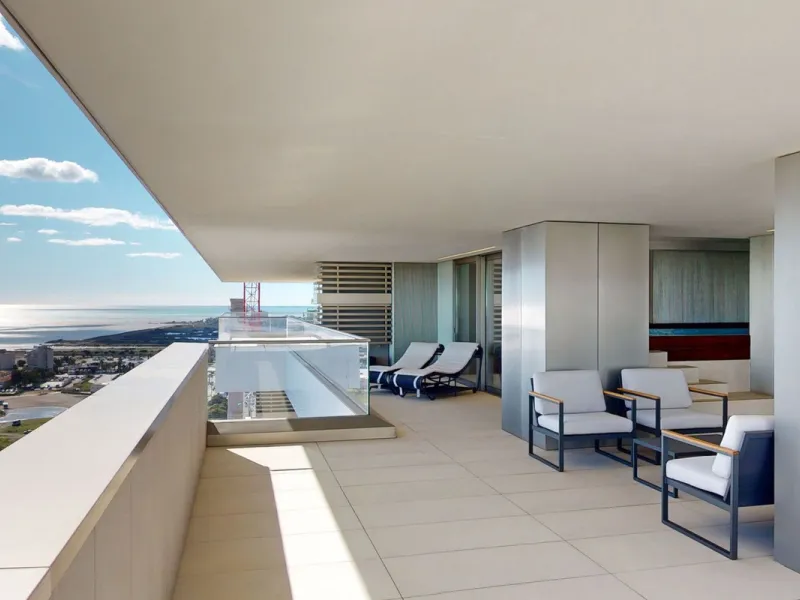 Apartment - Top Floor Apartment в продаже в Málaga, Málaga. В доме 4 спален и 4 ванных комнат. Площадь дома 370 м²