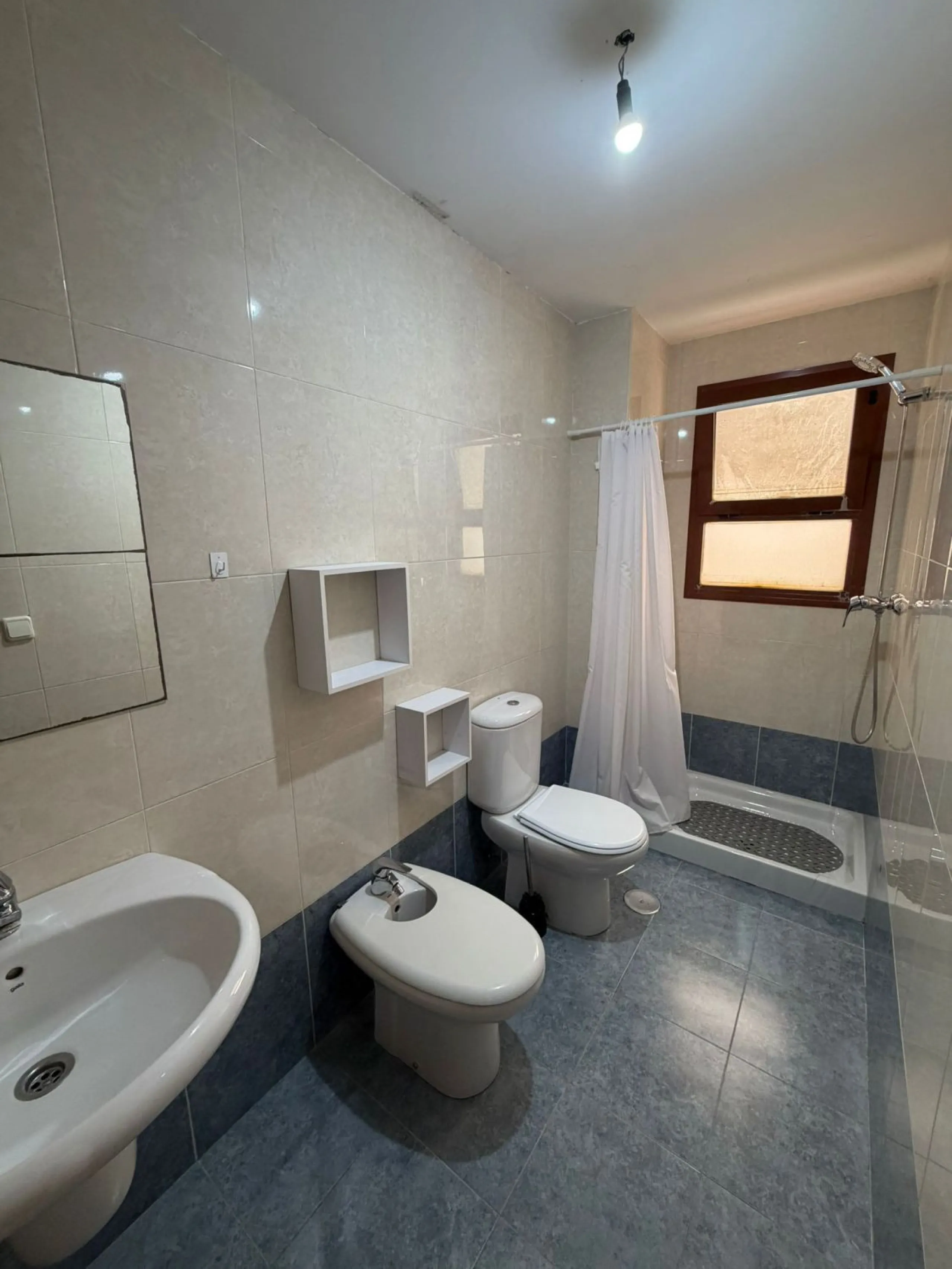 APARTMENT WITH DIRECT SEA VIEWS!