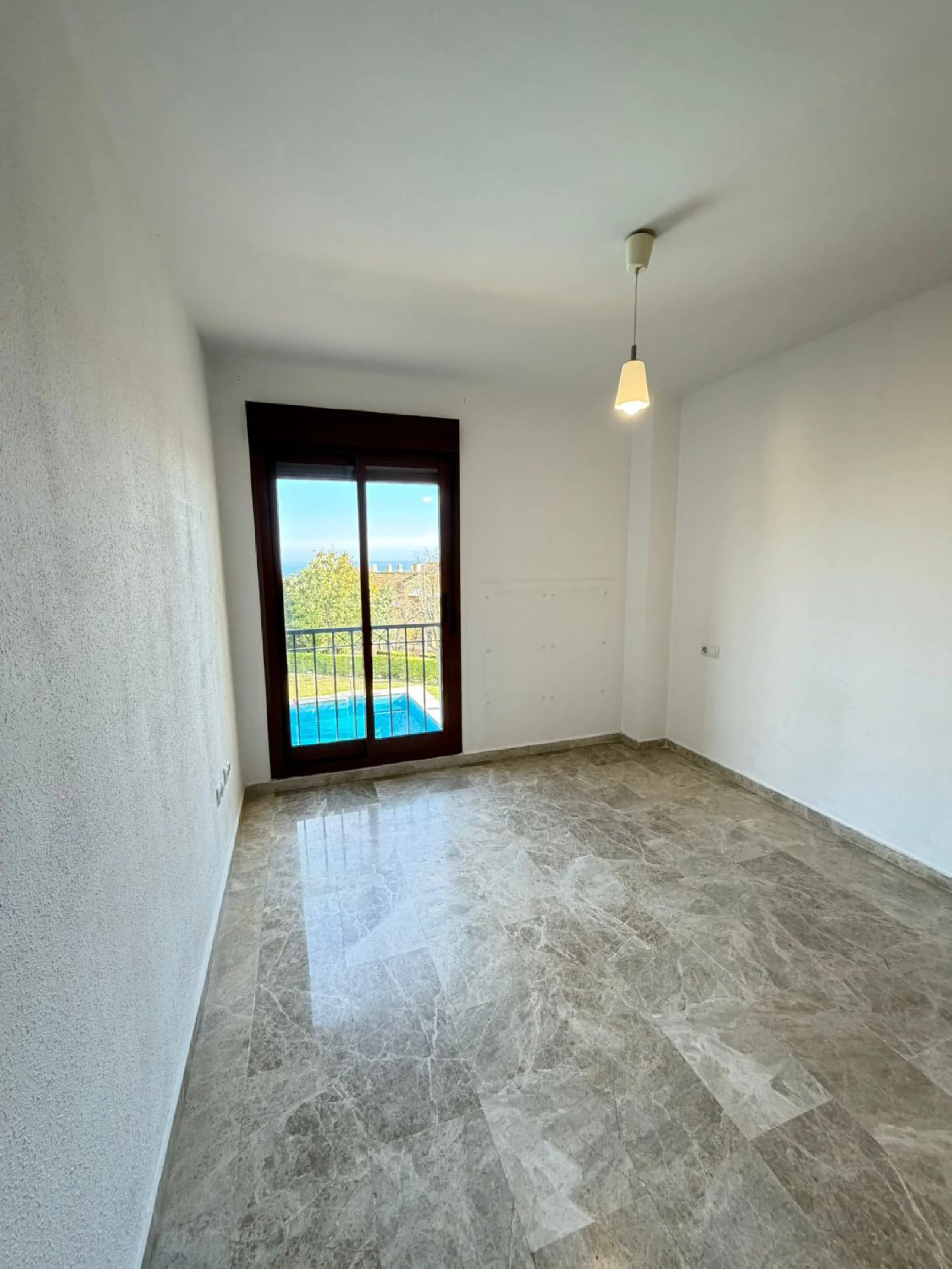 APARTMENT WITH DIRECT SEA VIEWS!