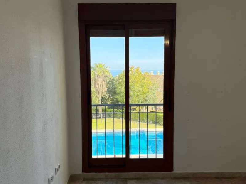 APARTMENT WITH DIRECT SEA VIEWS!