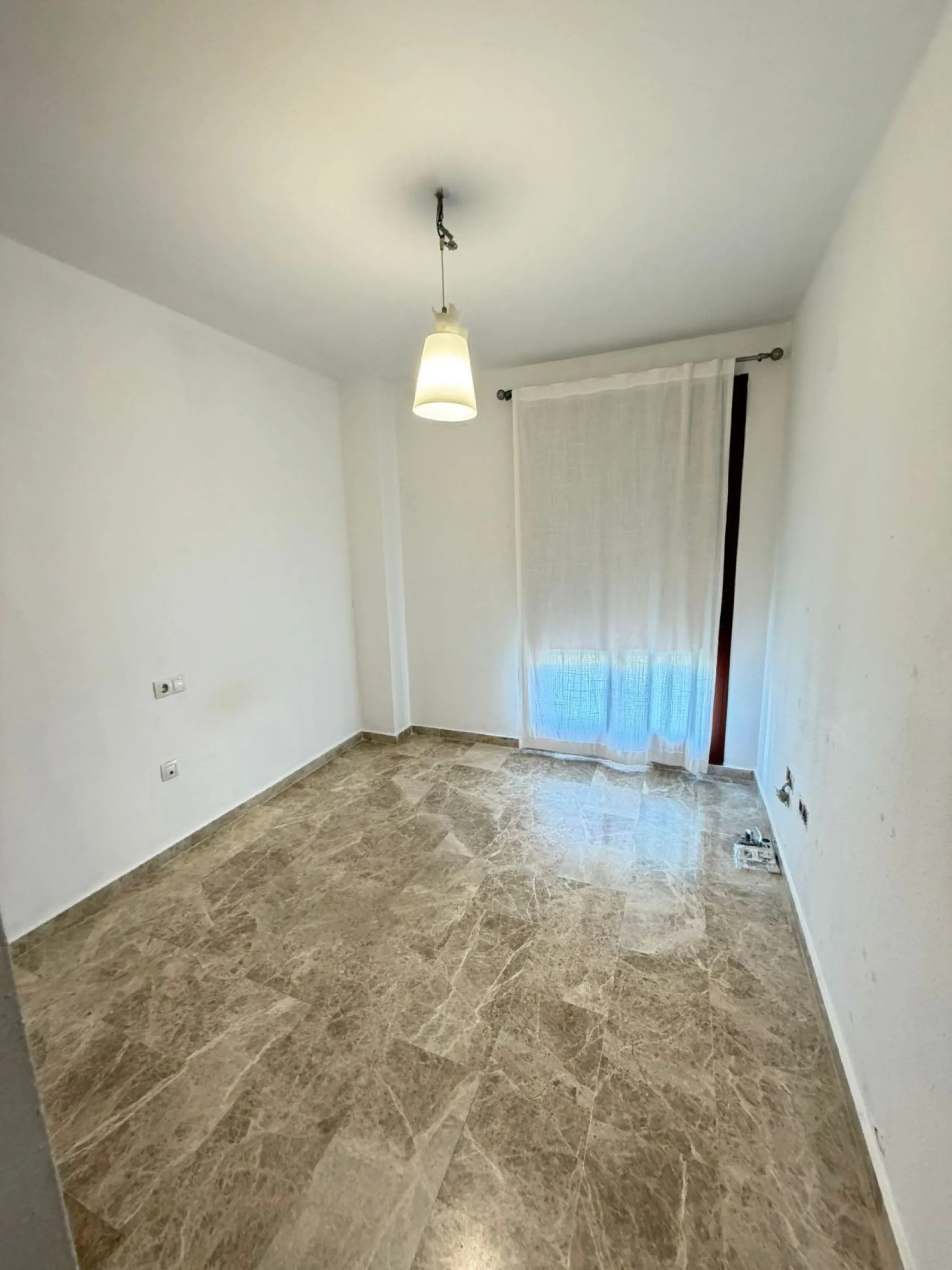 APARTMENT WITH DIRECT SEA VIEWS!