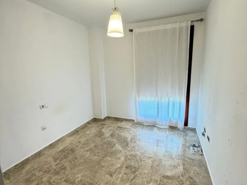 APARTMENT WITH DIRECT SEA VIEWS!