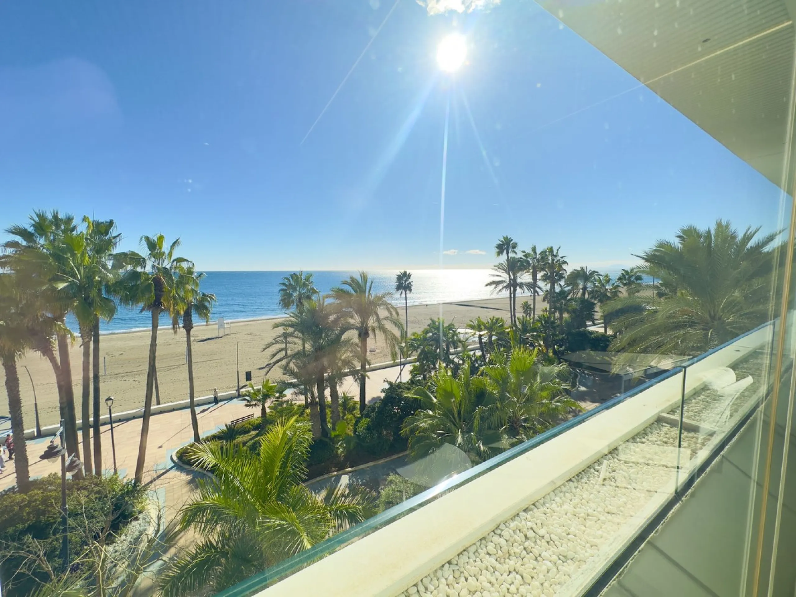 **Stunning Luxury Seafront Residence in the Heart of Estepona**