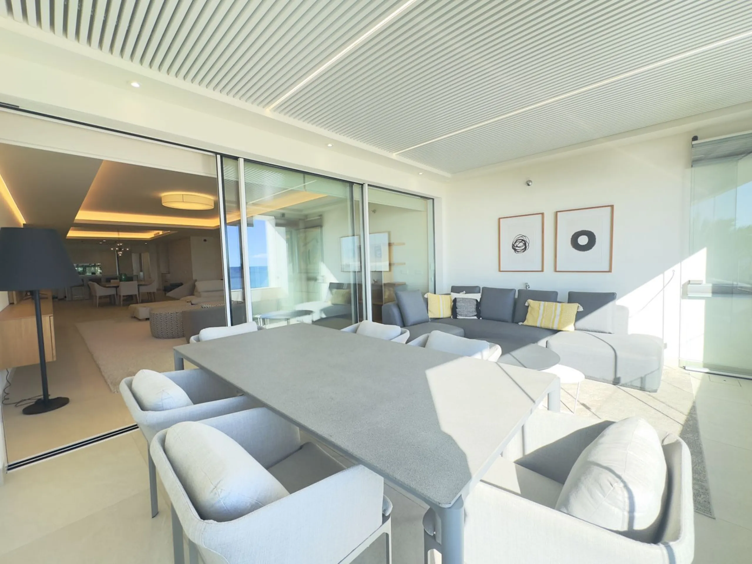 **Stunning Luxury Seafront Residence in the Heart of Estepona**