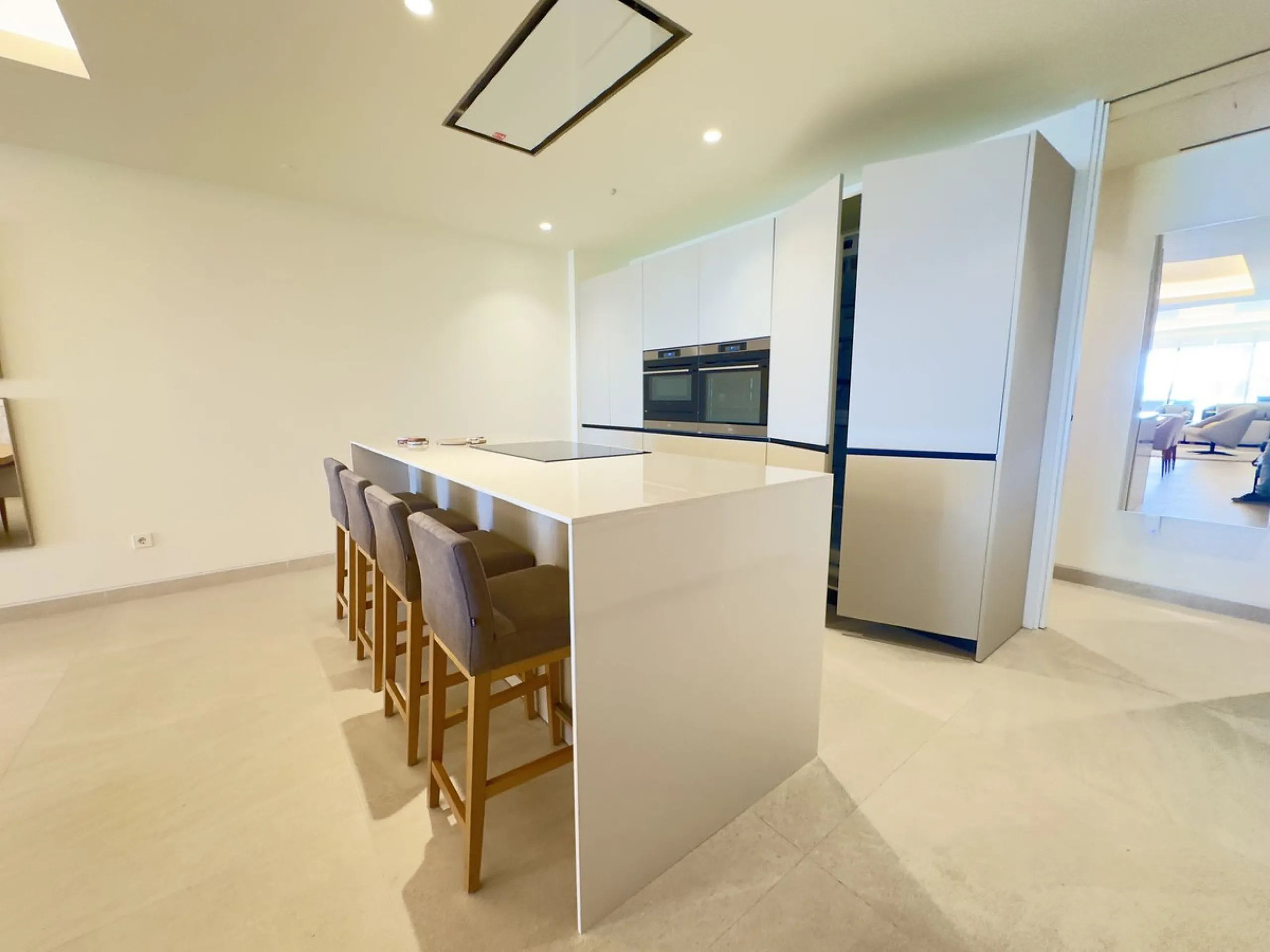 **Stunning Luxury Seafront Residence in the Heart of Estepona**