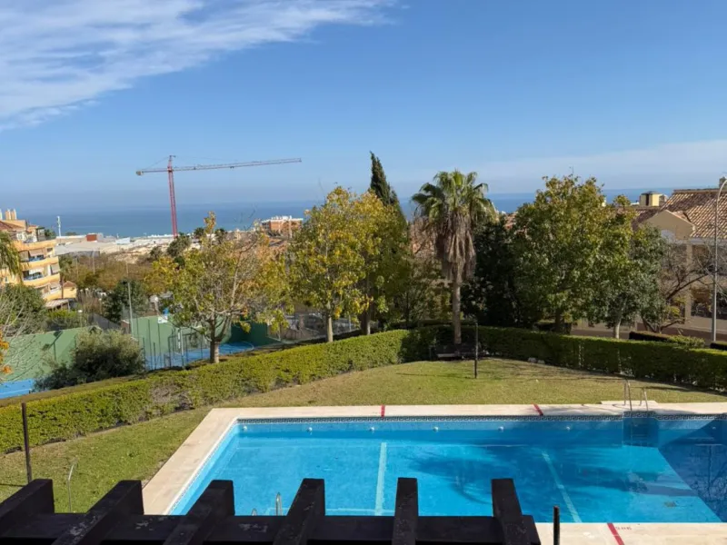 APARTMENT WITH DIRECT SEA VIEWS!