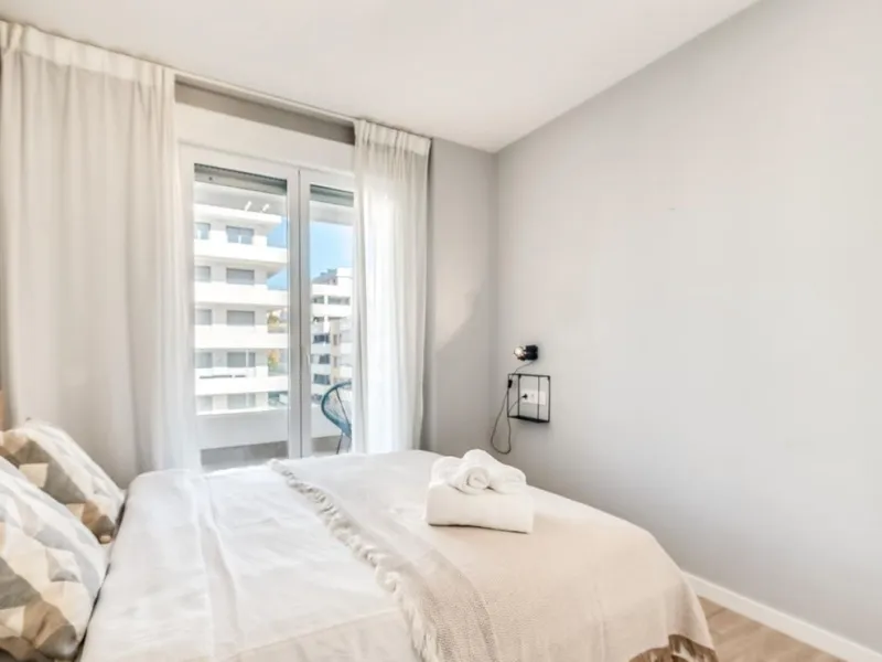 Apartment - Middle Floor Apartment в продаже в Marbella, Málaga. В доме 3 спален и 2 ванных комнат. Площадь дома 150 м²