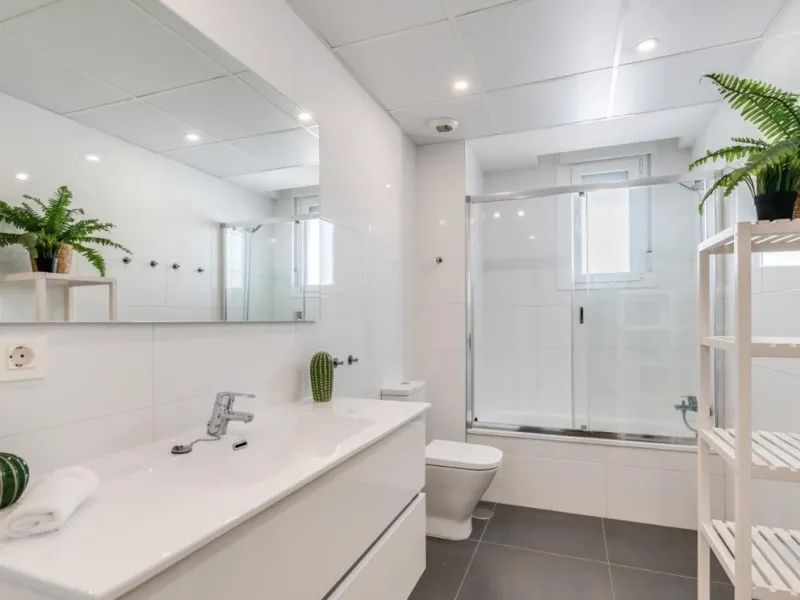 Apartment - Middle Floor Apartment в продаже в Marbella, Málaga. В доме 3 спален и 2 ванных комнат. Площадь дома 150 м²