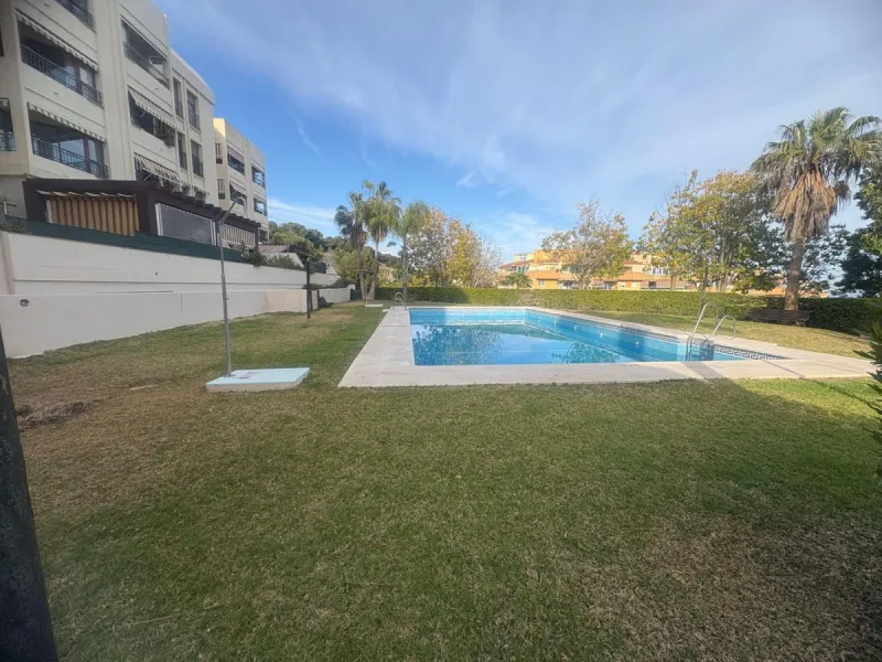 APARTMENT WITH DIRECT SEA VIEWS!