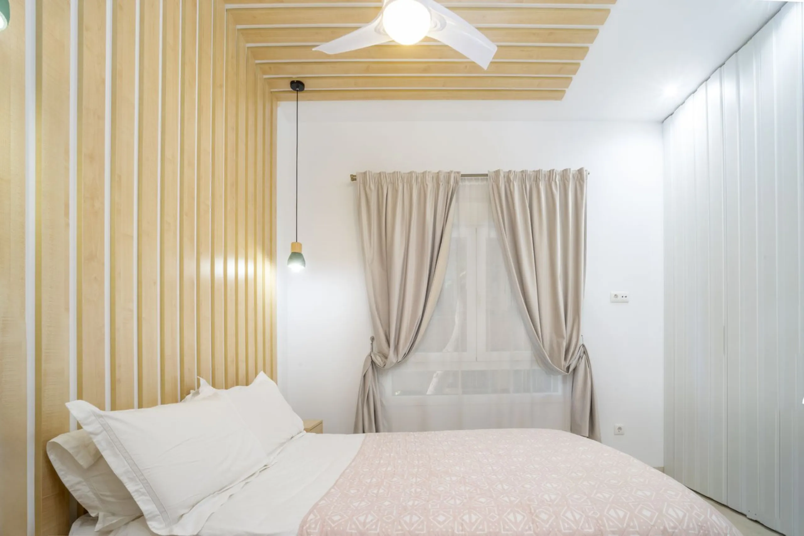 Apartment - Middle Floor Apartment в продаже в Marbella, Málaga. В доме 2 спален и 2 ванных комнат. Площадь дома 82 м²