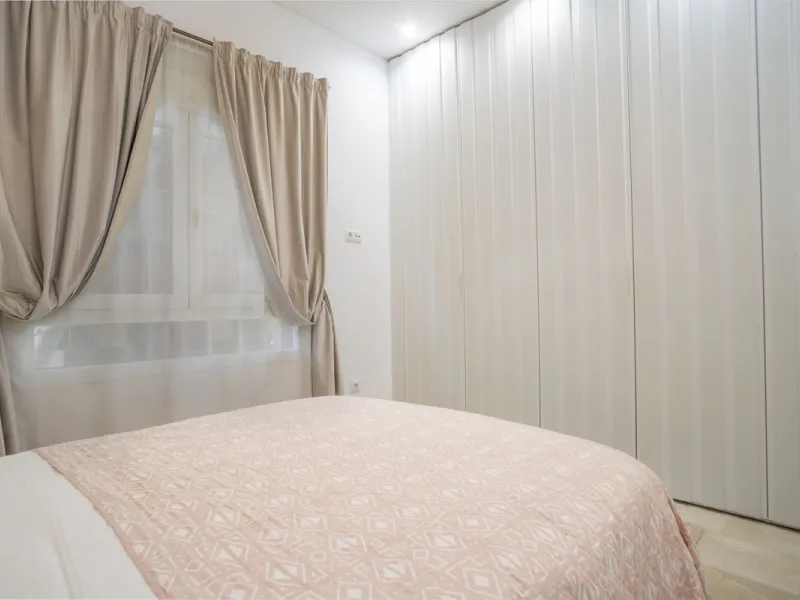 Apartment - Middle Floor Apartment в продаже в Marbella, Málaga. В доме 2 спален и 2 ванных комнат. Площадь дома 82 м²
