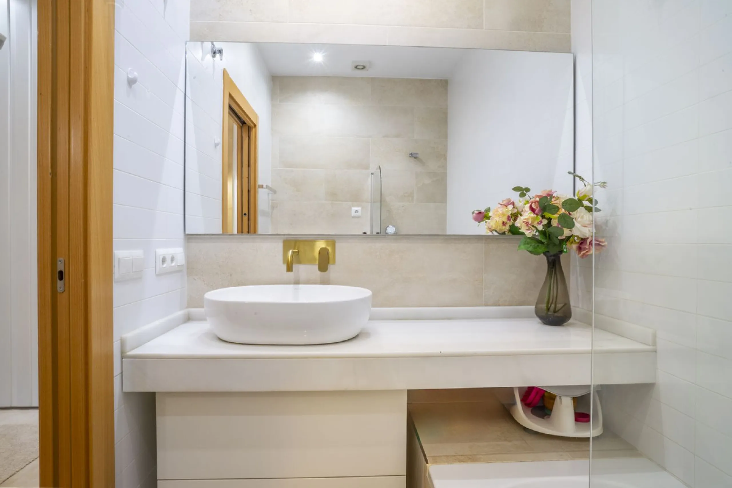 Apartment - Middle Floor Apartment в продаже в Marbella, Málaga. В доме 2 спален и 2 ванных комнат. Площадь дома 82 м²