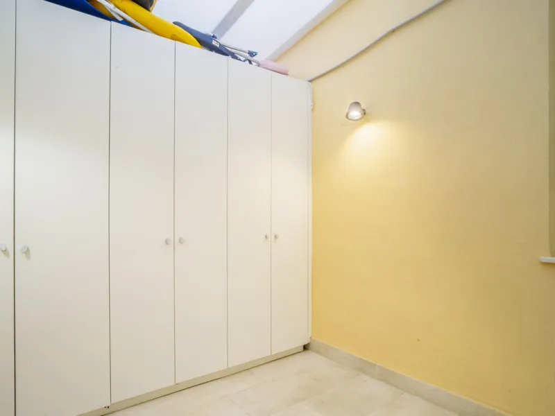 Apartment - Middle Floor Apartment в продаже в Marbella, Málaga. В доме 2 спален и 2 ванных комнат. Площадь дома 82 м²