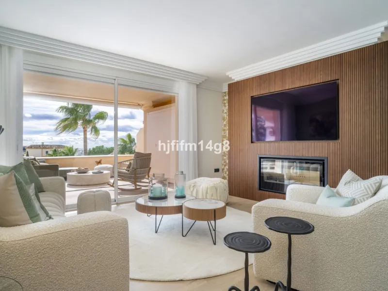 Apartment - Middle Floor Apartment в продаже в Marbella, Málaga. В доме 4 спален и 4 ванных комнат. Площадь дома 286 м²