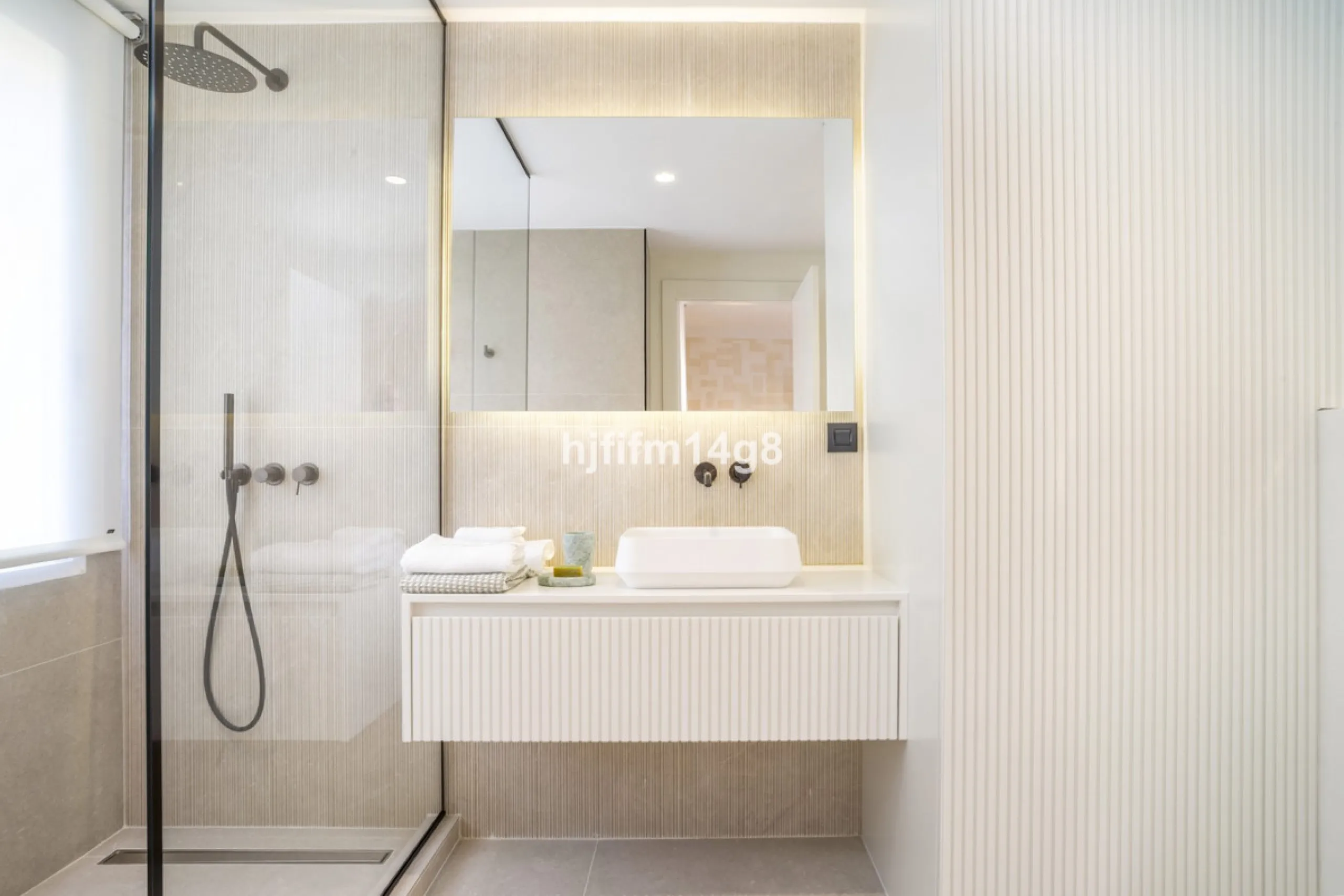Apartment - Middle Floor Apartment в продаже в Marbella, Málaga. В доме 4 спален и 4 ванных комнат. Площадь дома 286 м²