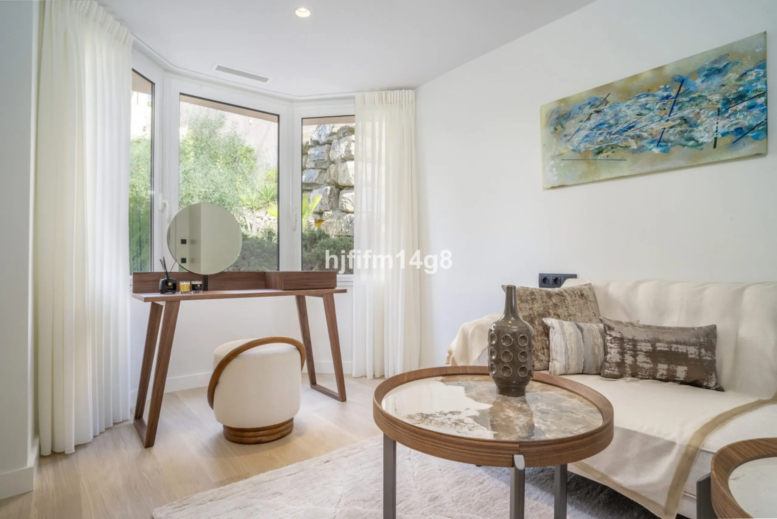 Apartment - Middle Floor Apartment в продаже в Marbella, Málaga. В доме 4 спален и 4 ванных комнат. Площадь дома 286 м²