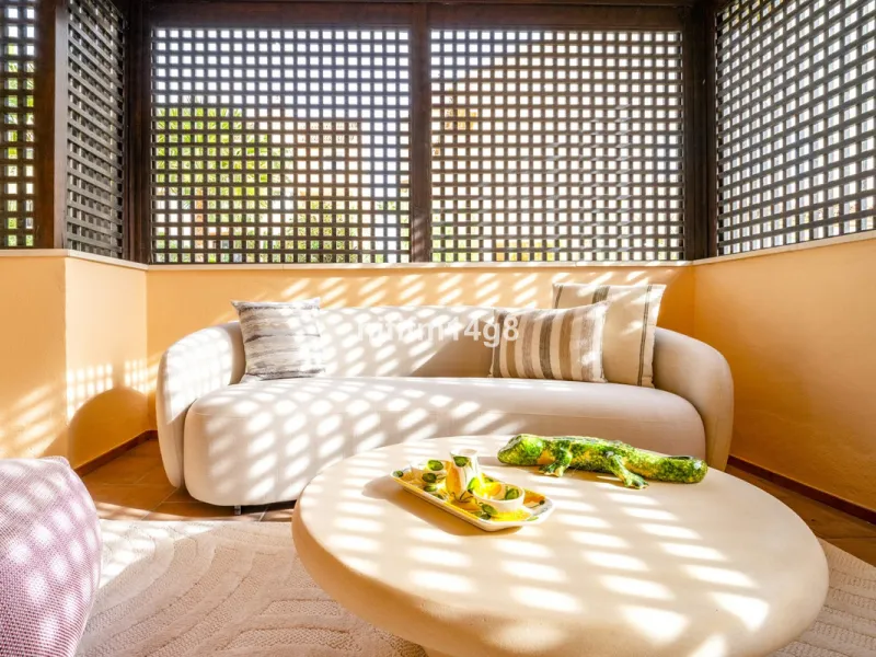 Apartment - Middle Floor Apartment в продаже в Marbella, Málaga. В доме 4 спален и 4 ванных комнат. Площадь дома 286 м²